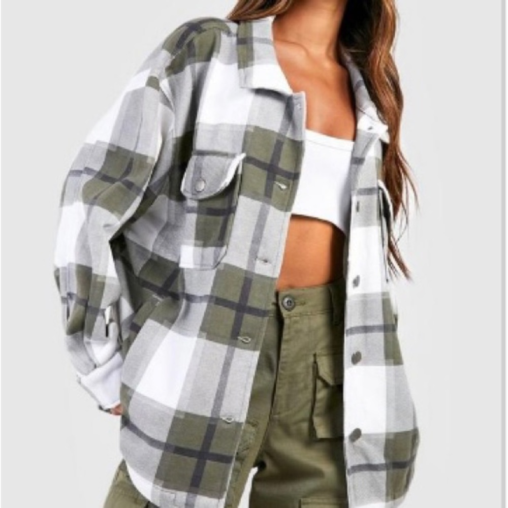 Plaid Flap Pocked Shirt - Medium, green